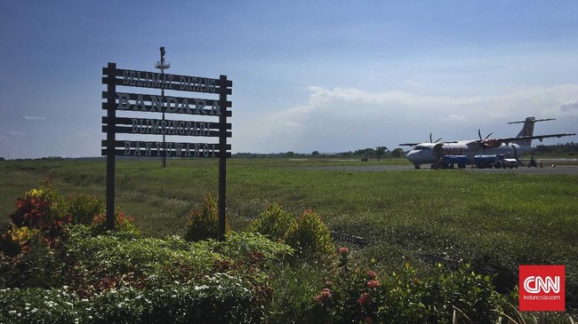 PT Angkasa Pura I Bandara Ahmad Yani Semarang memperoleh laporan keberadaan sejumlah balon udara yang terbang di wilayah penerbangan di Semarang.