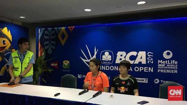 Chen Qingchen Tergila-gila Tokoh Kartun Dora Pebulutangkis ganda putri China, Chen Qingchen, senang menjuluki dirinya tokoh kartun Dora. Itu pula yang membuat dirinya memilih gaya rambut pendek.