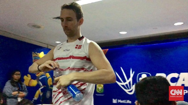 Mathias Boe menunjukkan kekesalannya saat menanggapi pertanyaan tentang komentar netizen Indonesia yang membanjiri akun media sosialnya.