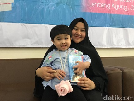 Tips Ibunda Selebgram Kirana Soal Posting Foto Anak di Medsos