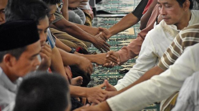 Saling bermaafan yang lazim dilakukan setelah Lebaran, ternyata baik untuk jantung dan kesehatan mental.