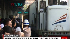 Arus Mudik Stasiun Senen
