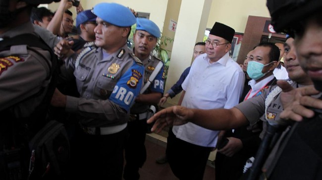 KPK menyita dokumen proyek hingga rekaman CCTV guna mengusut kasus dugaan suap proyek peningkatan jalan di Kabupaten Rejang Lebong, Bengkulu‎.