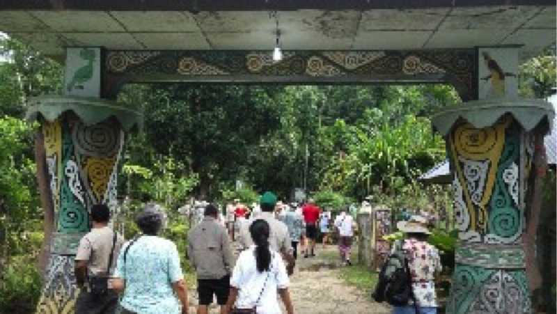 Mau lihat budaya asli orang Papua dan beragam keunikan yang ada di sekitar kawasan Biak?