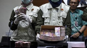 Bupati Hulu Sungai Tengah Diduga Terima Suap Rp1 Miliar