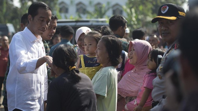 Presiden Joko Widodo akan berlebaran bersama keluarga besar, terutama ibundanya Sujiatmi Notomohardjo.