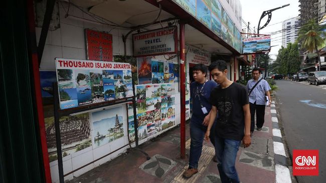 Sepi pengunjung membuat salah satu ikon Jalan Jaksa, Memories Cafe, terpaksa menjual lahannya.