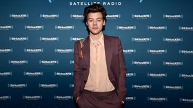 Harry Styles Jadi Model Pria Pertama Sampul Majalah Vogue