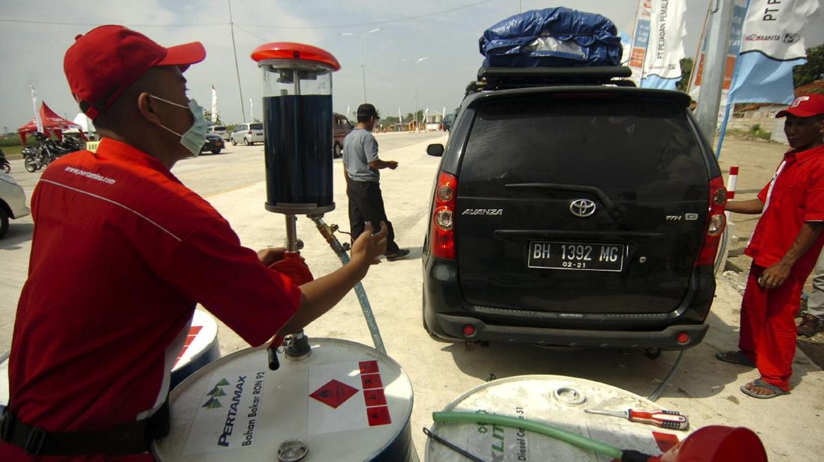 Potret Jalur Mudik Tol Setengah Jadi: Berdebu Tanpa Lampu