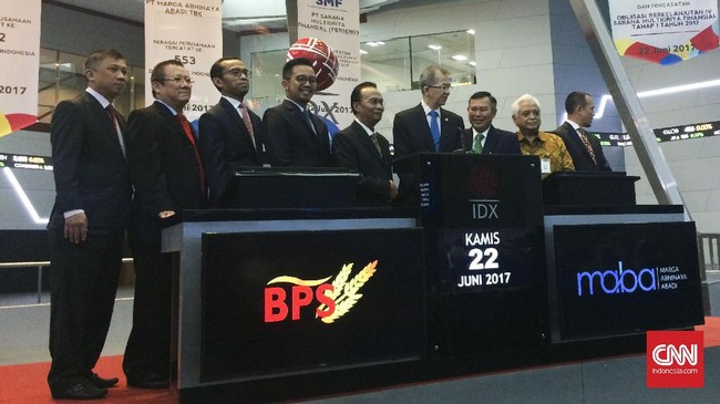 Hingga akhir semester pertama tahun ini, total emiten Bursa Efek Indonesia (BEI) tercatat sebanyak 553 emiten.