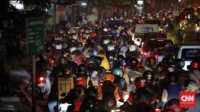 Jalur Pemudik Bersepeda Motor Dipecah di Pantura Karawang