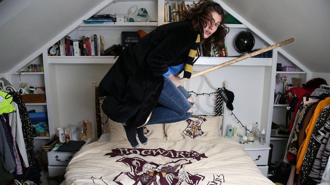 Permainan digital yang dinamakan "The Hogwarts Experience" ini bisa diakses gratis di situs penggemar Harry Potter, Pottermore.com.