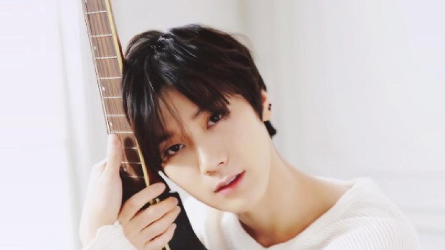 Ten salah satu personel boyband Kpop NCT