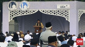 Pesan 'Islam Secara Total' Bahctiar Nasir di Khutbah Salat Id