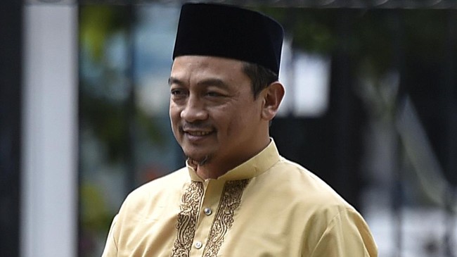 Bachtiar Nasir membawakan khotbah dengan tema Nabi Zakaria sebagai ayah teladan. Di dalamnya ia menyelipkan soal tudingan diskriminasi yang dilakukan Facebook.