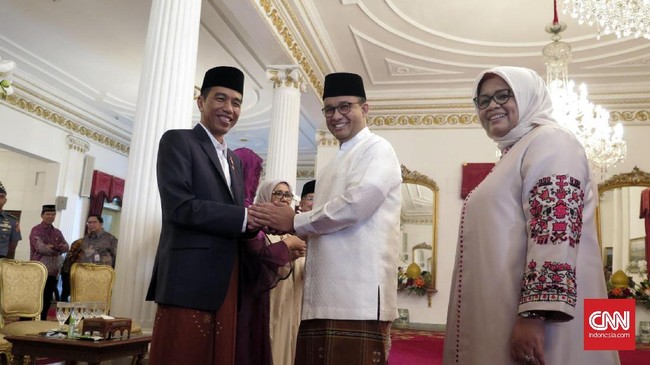 Kemendagri mewajibkan kepala daerah untuk mendapat izin dari presiden bila dicalonkan partai politik sebagai capres maupun cawapres di pilpres 2019.