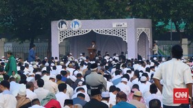 Diisi Ceramah Bachtiar Nasir, Jemaah Padati Masjid Al-Azhar