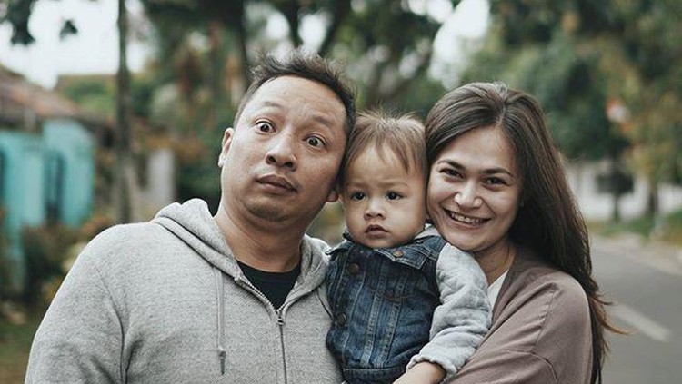 Ringgo sosok suami yang seperti apa sih, Bunda Sabai?