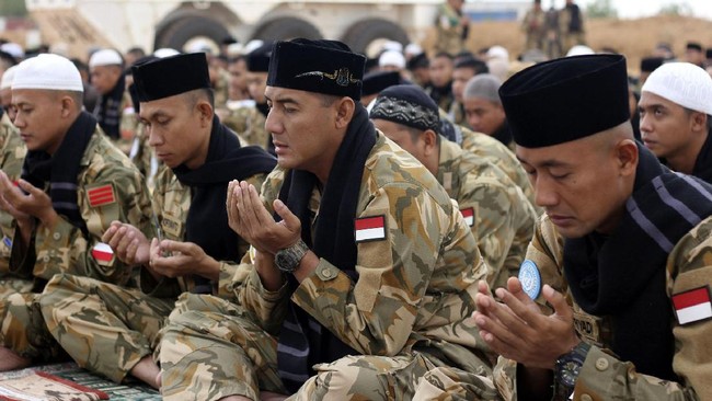 Pasukan Garuda Satgas Indonesian Battalion (Indobatt-03) Batalyon Komposit TNI Konga XXXV-C/Unamid harus merayakan Lebaran di tengah konflik di Sudan.