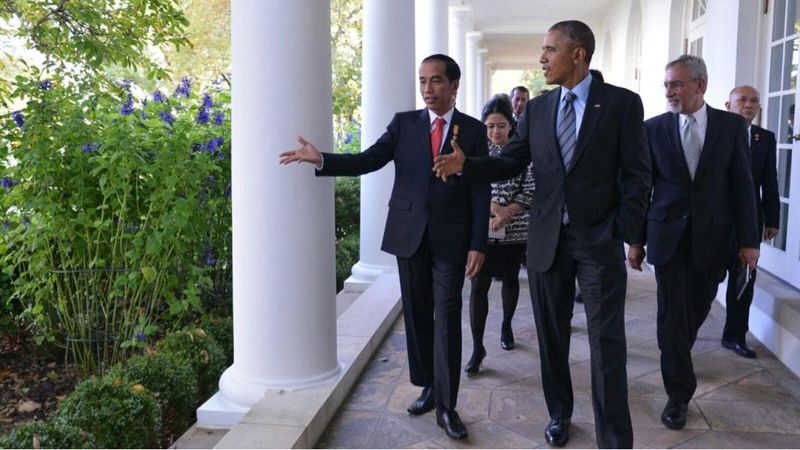 Gubernur Bali I Made Mangku Pastika turut senang dengan kedatangan Obama ke Bali. 