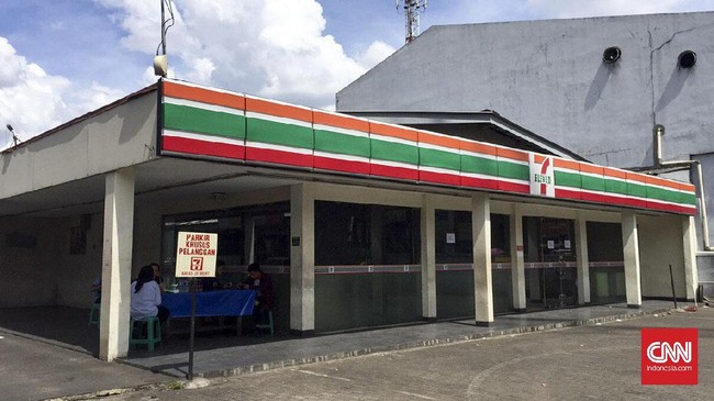 Seluruh aset 7-Eleven, termasuk uang jaminan kontrak yang semula akan digunakan membayar pesangon eks karyawan masuk dalam proses PKPU.