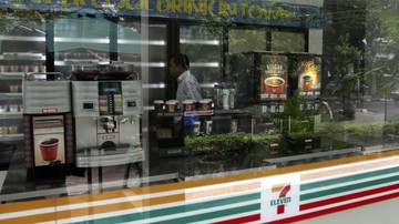 7-Eleven Tutup 444 Toko di Amerika Utara