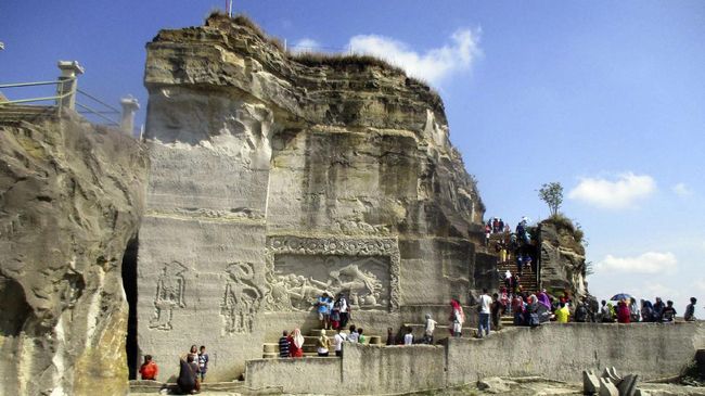 Wisatawan yang ingin berkunjung ke objek-objek wisata di Sleman wajib melakukan pemesanan daring via aplikasi Visiting Jogja.