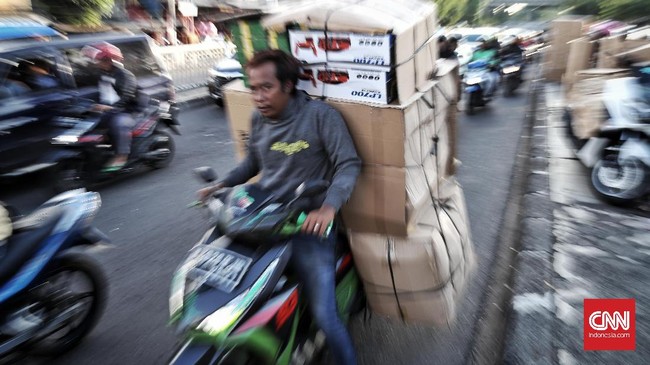 Pasar Gembrong, Tempat Anak-anak Tersenyum Bahagia