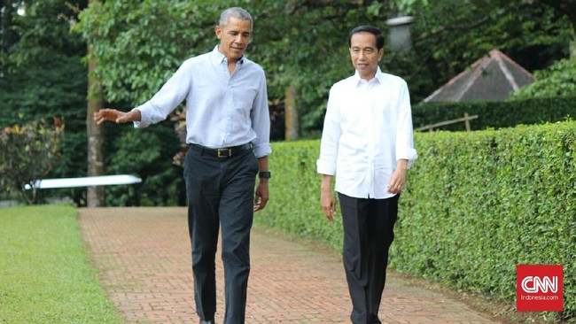 Presiden ke-44 Amerika Serikat Barack Obama bertemu Presiden Indonesia Joko Widodo dan bersantap bersama di Istana Bogor dalam suasana santai.