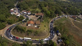 Urai Kepadatan Lalu Lintas, Polisi Terapkan One Way Garut Arah Bandung