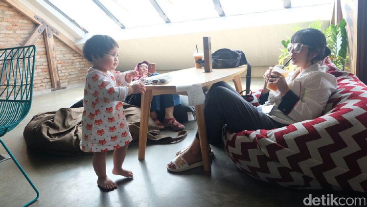 Yuk Sesekali Bebaskan Anak Membuat Keputusan Go ahead, Nak.