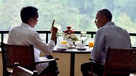 Mereka yang Kecewa Urung Bersua Obama