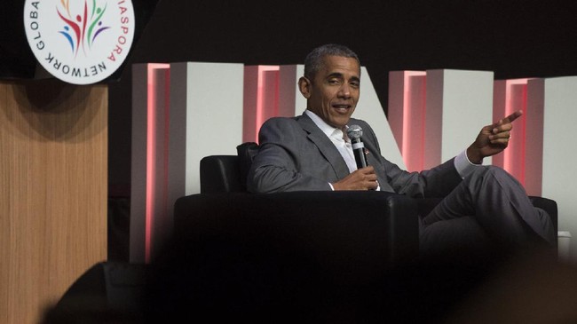 Mantan Presiden Barack Obama menyebut hasil pemilihan presiden menunjukkan bahwa Amerika Serikat tetap terpecah belah.