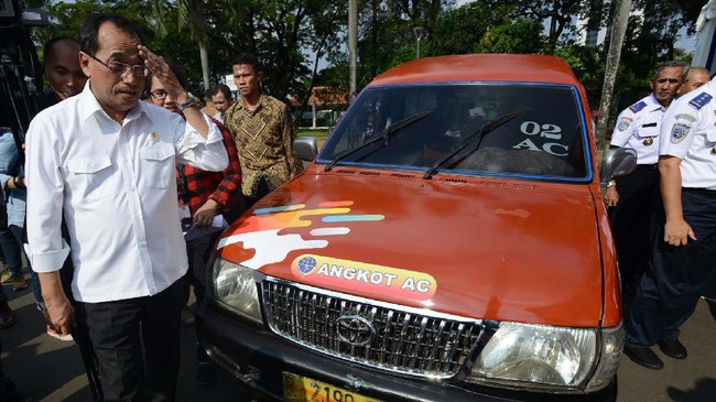 Menteri Perhubungan Budi Karya Sumadi akan bersaksi dalam sidang kasus korupsi mantan Dirjen Perhubungan Laut Kemenhub Antonius Tonny Budiono.