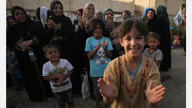 Irak Vonis 19 Wanita Rusia Pengikut ISIS Irak diperkirakan menahan 560 perempuan dan 600 anak-anak yang diduga pengikut ISIS.