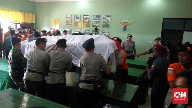 Badan SAR Nasional (Basarnas) akan menggelar upacara penyerahan Jenazah korban kecelakaan helikopter yang menabrak tebing di kawasan Temanggung.