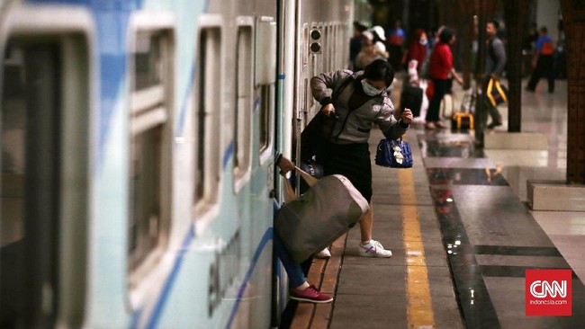 KAI akan membuka pemesanan tiket kereta api arus mudik Lebaran mulai 7 maret 2018, untuk keberangkatan 5 juni atau 10 hari sebelum Hari Raya Idul Fitri.