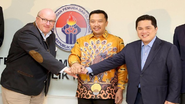 Menpora RI Imam Nahrawi menyambut delegasi FIBA. Pertemuan itu dalam rangka rencana Indonesia jadi tuan rumah Piala Dunia basket 2023.