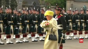 Upacara Kuno Awali Blusukan Ratu Elizabeth di Skotlandia