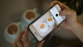 Barista Korsel Pikat Penggemar Kopi dengan 'Creamarts' Seorang Barista asal Korea Selatan mengubah kebiasaan minum kopi menjadi luar biasa karena seni lukisnya di atas secangkir kopi.