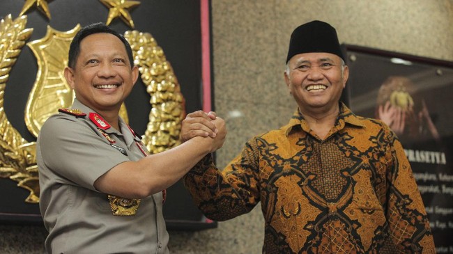 Hasil rapat tertutup di Istana, Selasa (24/10), pemerintah sepakat tidak akan menanggapi rencana Kapolri Jenderal Tito Karnavian membentuk Densus Tipikor.