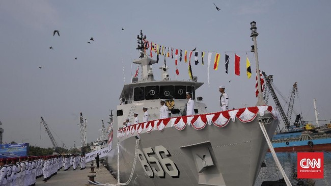 TNI AL meresmikan kapal perang berjenis PC-40 bernama KRI Kurau - 856 yang merupakan kapal produksi dalam negeri, buatan PT Caputra Mitra Sejati Banten.