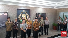 Kemesraan Polri dan KPK di Tengah 'Serangan' Pansus Angket
