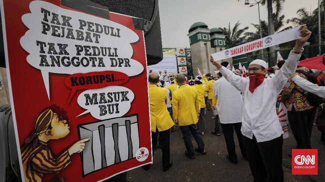 Keberadaan pansus angket KPK dinilai belum bisa dikatakan berpengaruh pada parpol, namun partai yang tak kirim wakil bisa mendapat insentif.