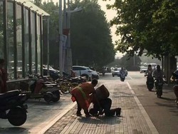 Curhat Anak Penyapu Jalan soal Gaji Ibunya Dipungli Pengawas DLHK Palembang