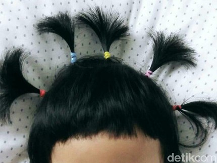 5 Masker Rambut Alami untuk Rambut Anak, Mau Coba?