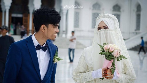 Fenomena Baru, Banyak Hijabers yang Ingin Menikah Pakai Cadar di 2017 Fenomena Baru, Banyak Hijabers yang Ingin Menikah Pakai Cadar di 2017