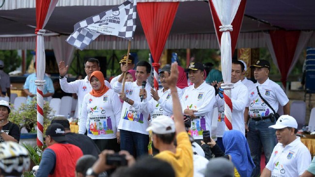 Gowes Pesona Nusantara (GPN) kembali digelar setelah sempat libur perayaan Hari Raya Idul Fitri. Kali ini, kegiatan digelar di Lombok Barat, NTB, Sabtu (8/7).