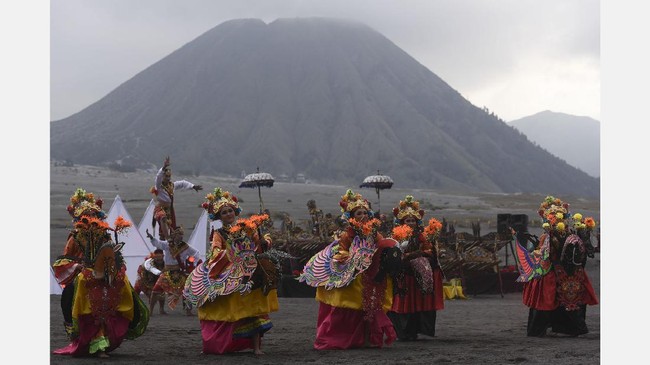 Kepala Balai Besar TNBTS mengatakan penutupan kawasan wisata Bromo dilakukan 24 jam mulai 22 Maret pukul 06.00 WIB sampai 23 Maret 2023 pukul 06.00 WIB.