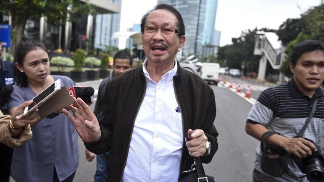 Mantan Wakil Ketua Komisi II DPR RI, Taufiq Effendi, mengaku pernah mendengar perihal bagi-bagi uang dalam proyek pengadaan e-KTP.